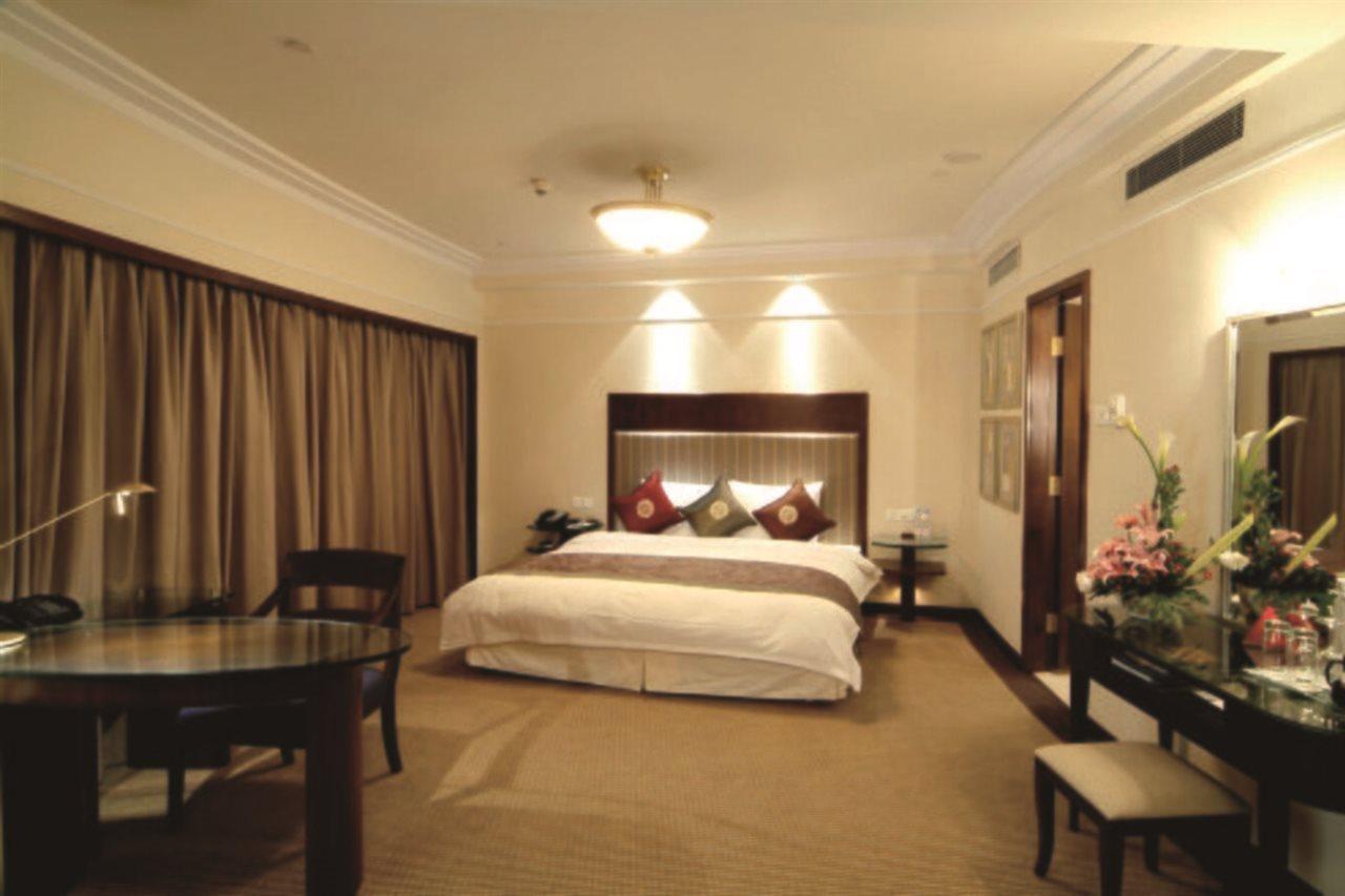 Howard Johnson Ginwa Plaza Hotel Сиань Экстерьер фото