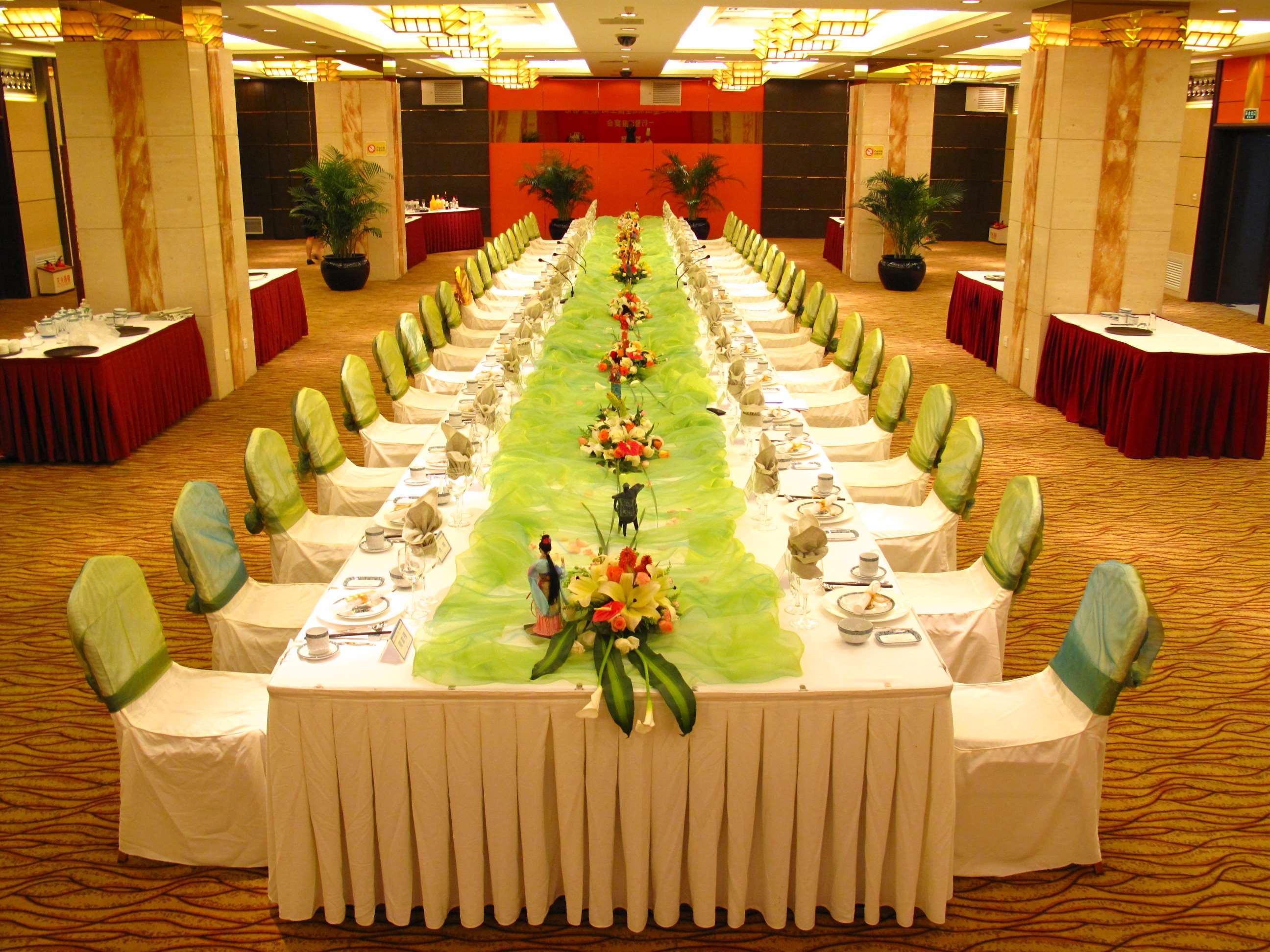 Howard Johnson Ginwa Plaza Hotel Сиань Экстерьер фото