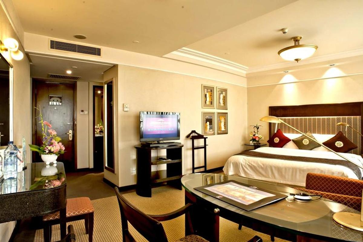 Howard Johnson Ginwa Plaza Hotel Сиань Экстерьер фото