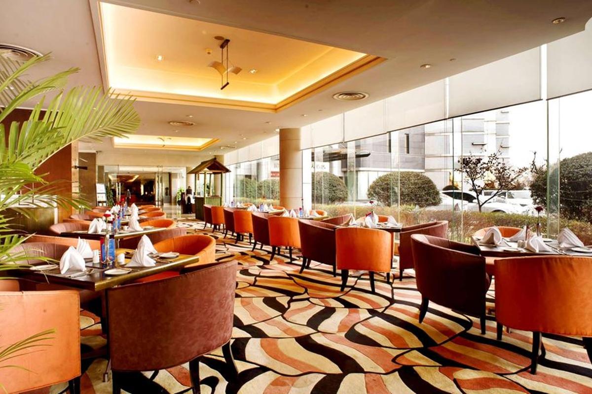 Howard Johnson Ginwa Plaza Hotel Сиань Экстерьер фото