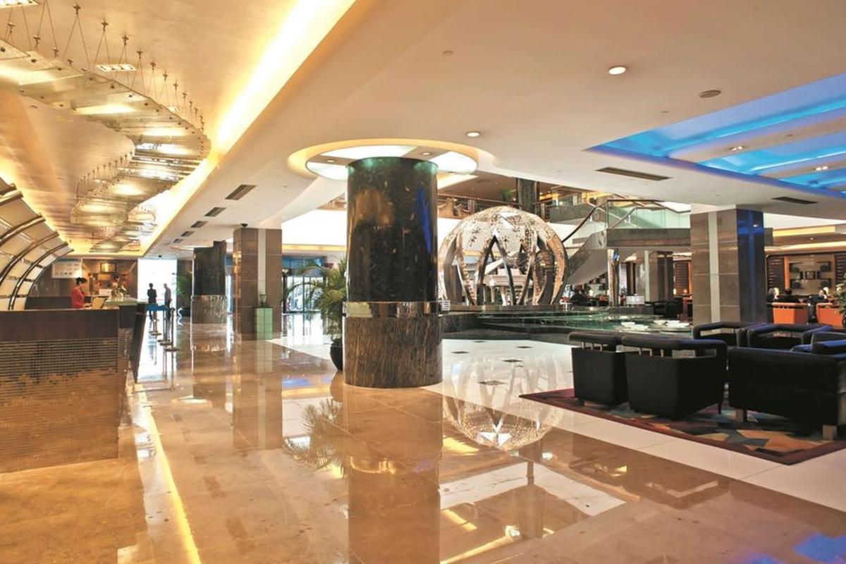 Howard Johnson Ginwa Plaza Hotel Сиань Экстерьер фото